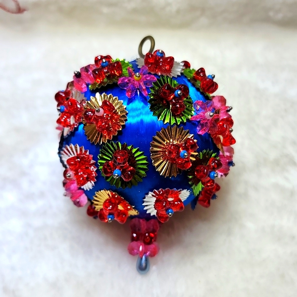 Vintage 60's Push Pin Christmas Ornament
